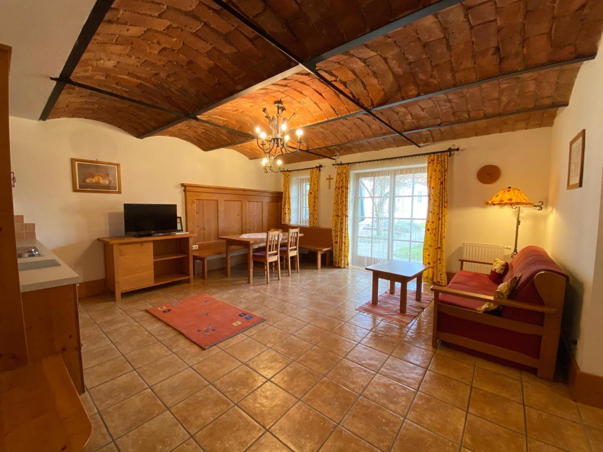 Kuerbishof Gartner Villa Fehring Kültér fotó