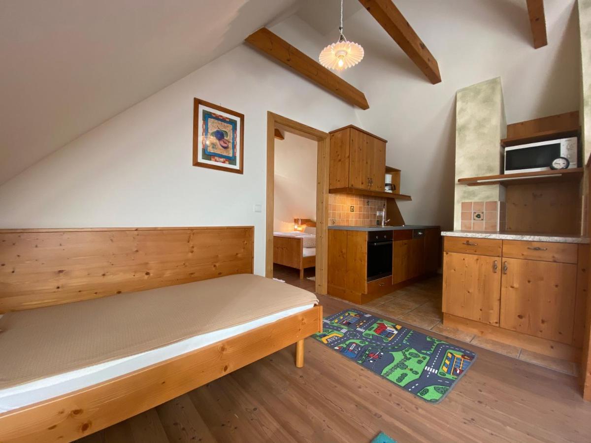Kuerbishof Gartner Villa Fehring Kültér fotó
