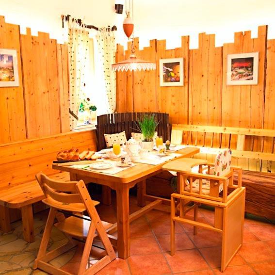 Kuerbishof Gartner Villa Fehring Kültér fotó