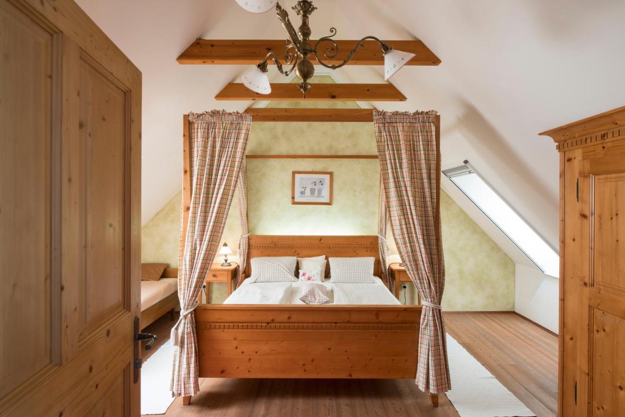 Kuerbishof Gartner Villa Fehring Kültér fotó