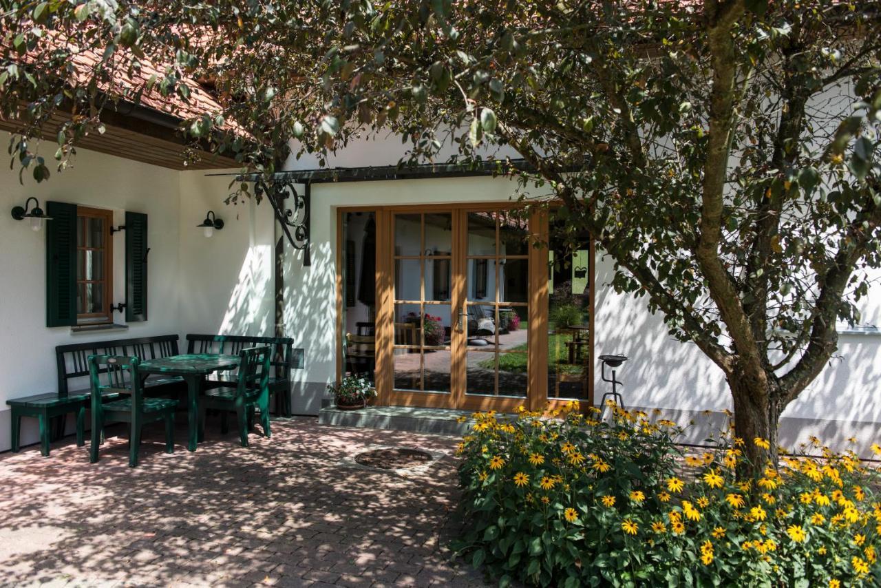 Kuerbishof Gartner Villa Fehring Kültér fotó